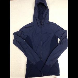 Lululemon Jacket Like new size 6